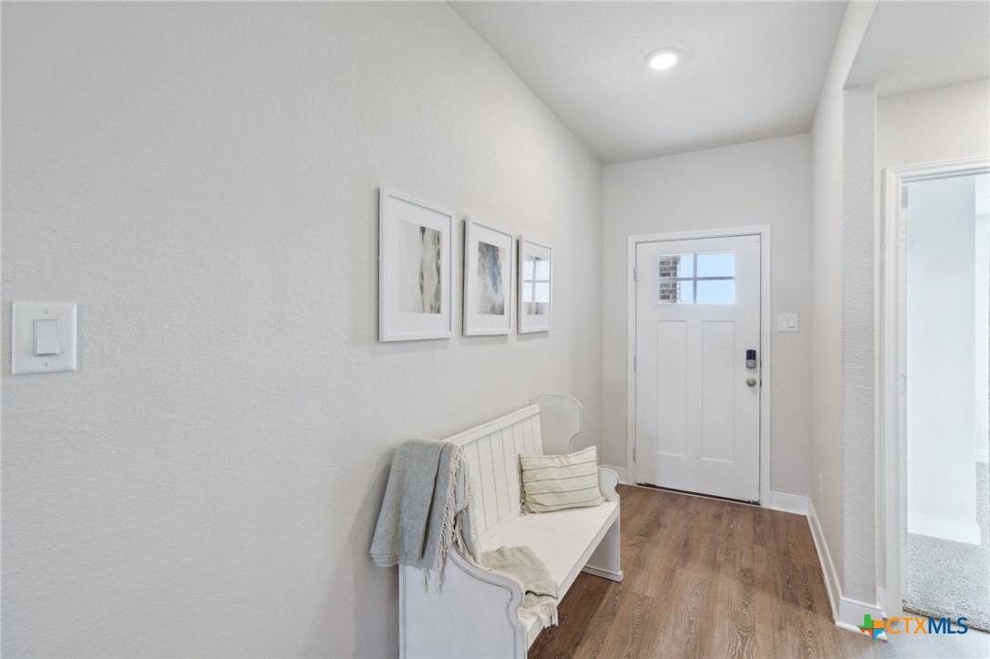 1428 Redwood Creek Property Photo 8