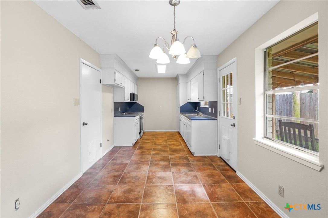 247 Goldenrod Avenue Property Photo 6