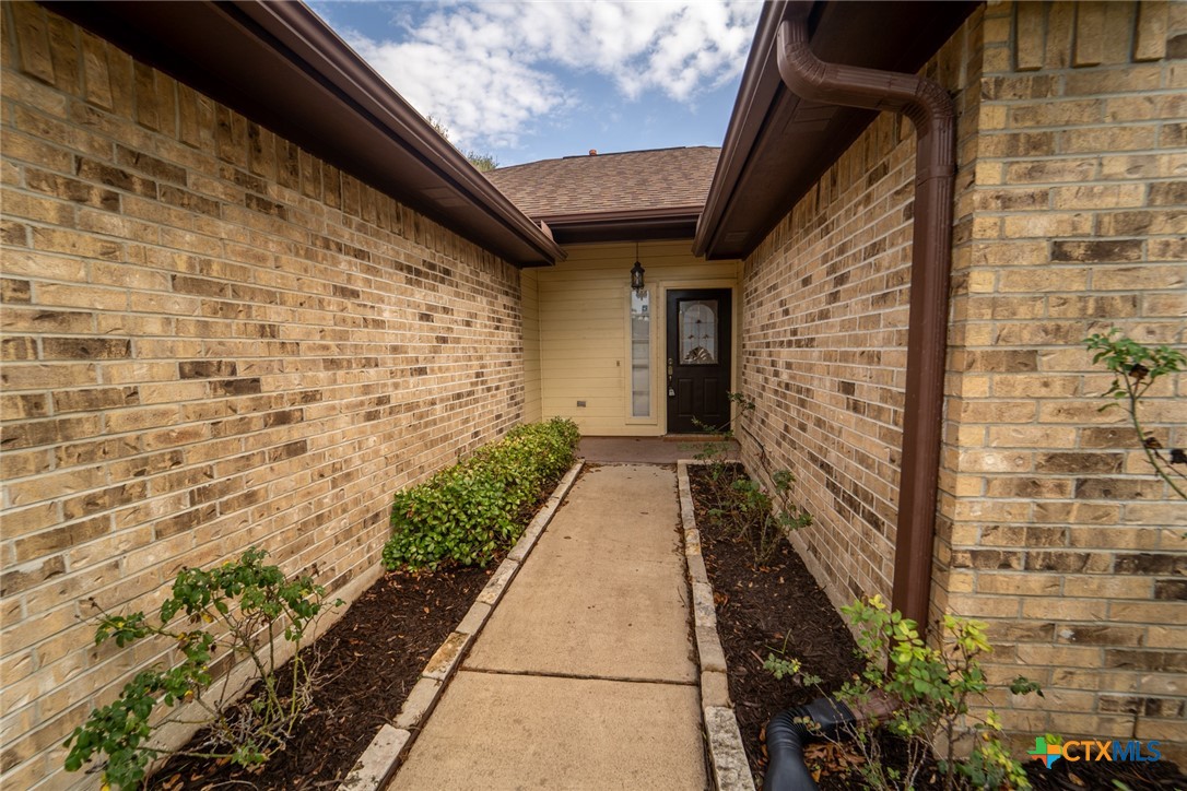 206 Ashland Creek Property Photo 3