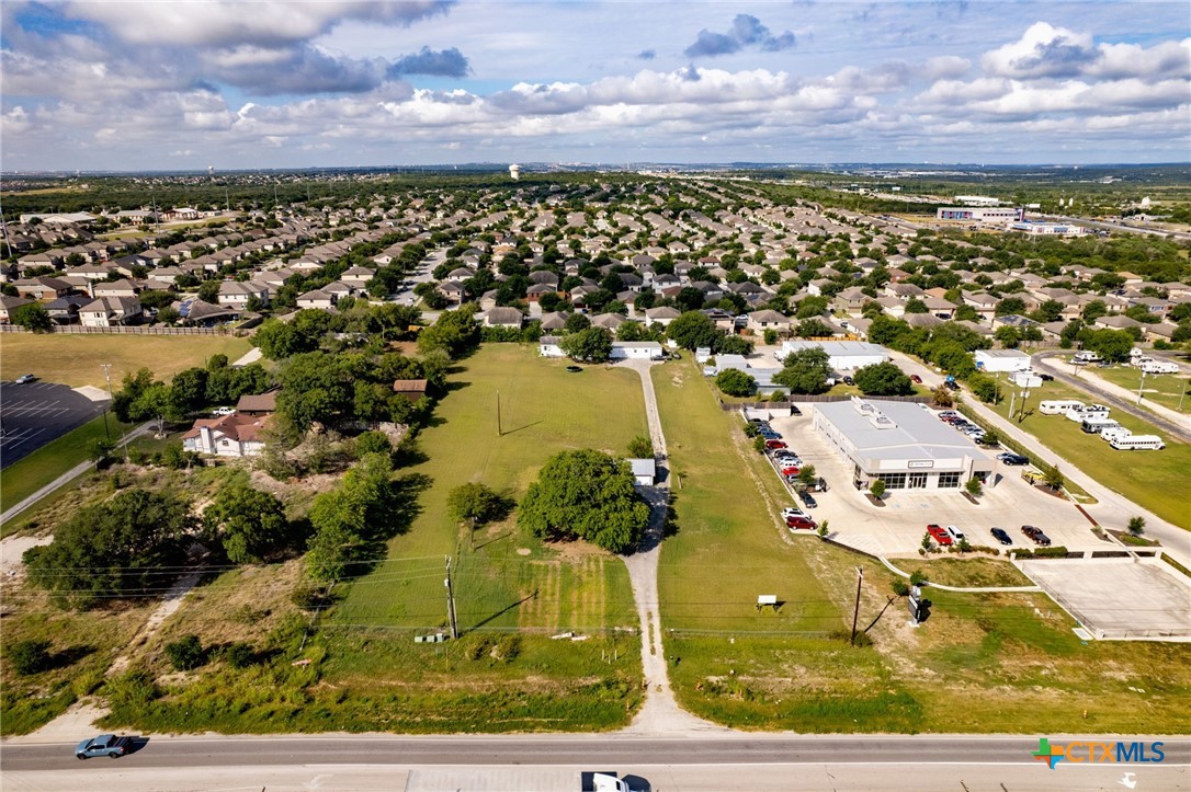 5654 Fm 1103 Property Photo 2