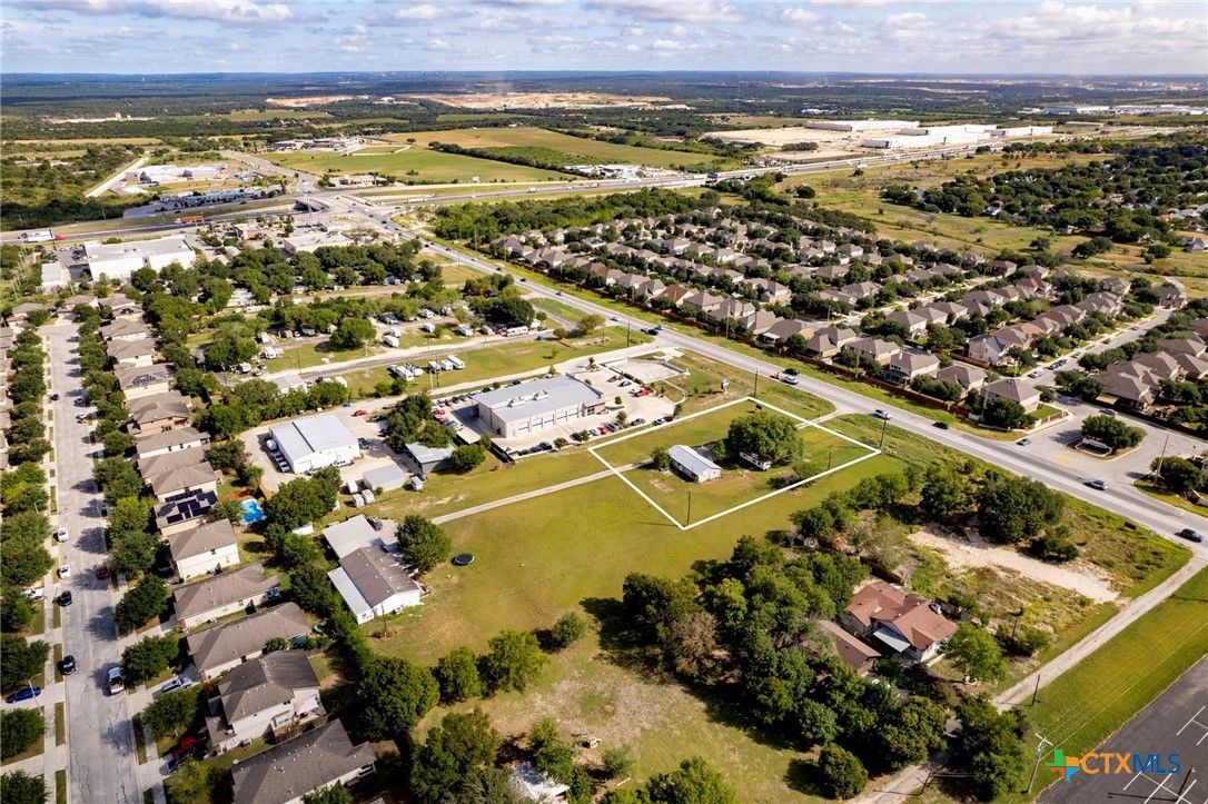 5654 & 5648 Fm 1103 Property Photo 28