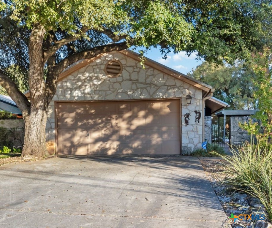 1610 Lancaster Street Property Photo 8