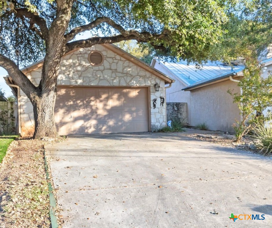 1610 Lancaster Street Property Photo 9
