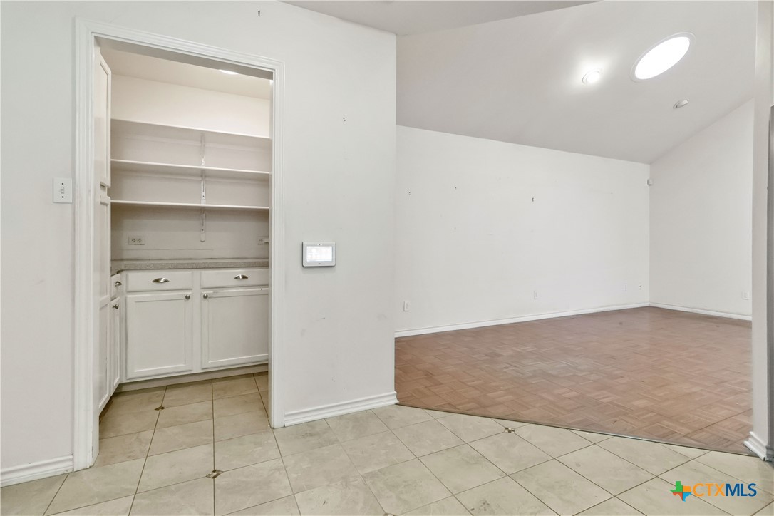 1610 Lancaster Street Property Photo 23