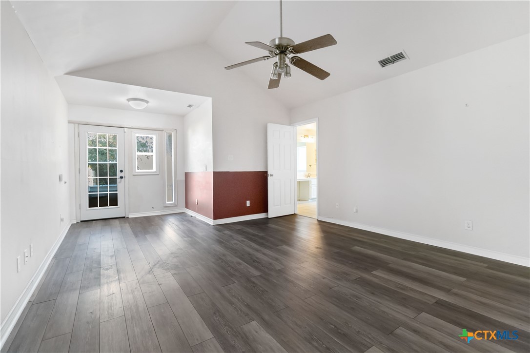 1610 Lancaster Street Property Photo 26
