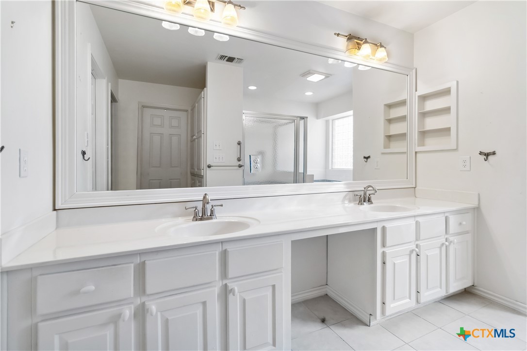 1610 Lancaster Street Property Photo 30