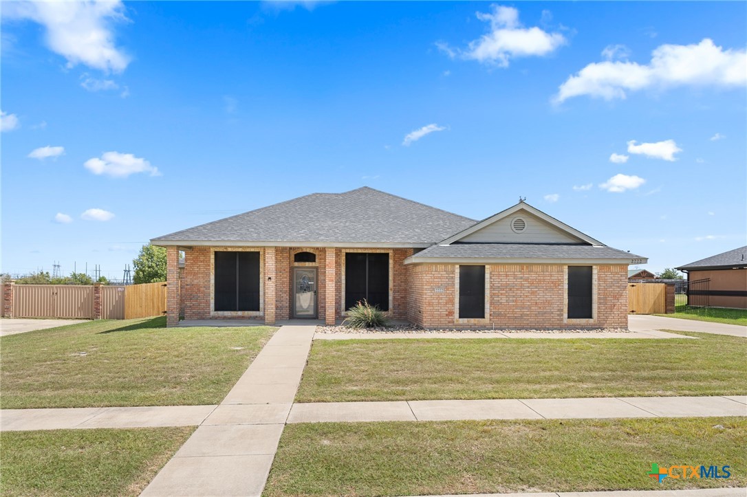 2222 Sparrow Road Property Photo 2
