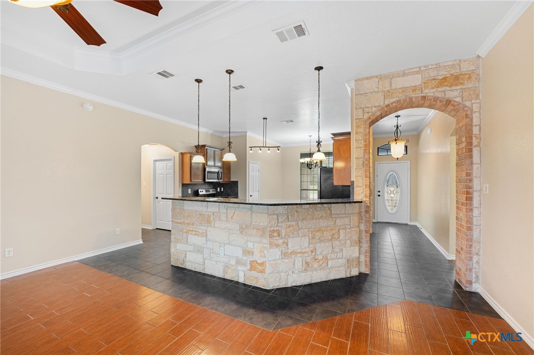 2222 Sparrow Road Property Photo 10