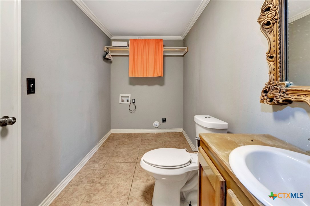 1303 E North Street Property Photo 18