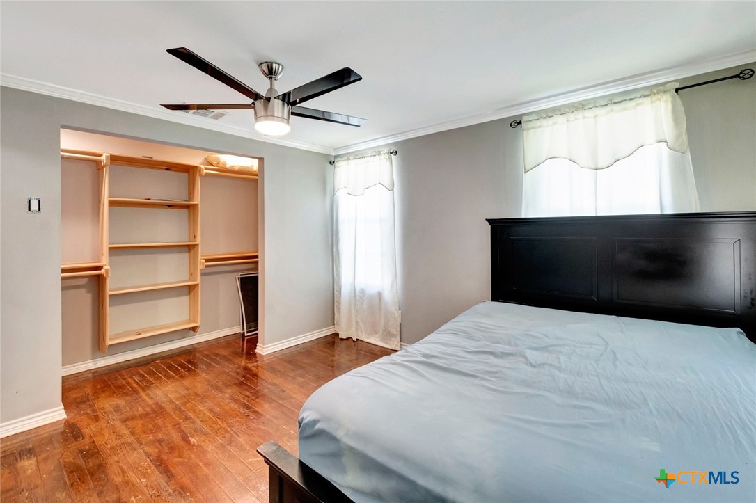 1303 E North Street Property Photo 20