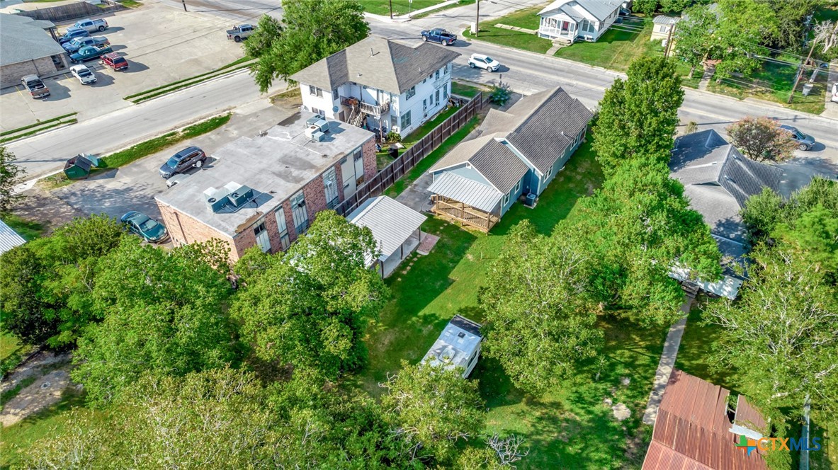 1303 E North Street Property Photo 41