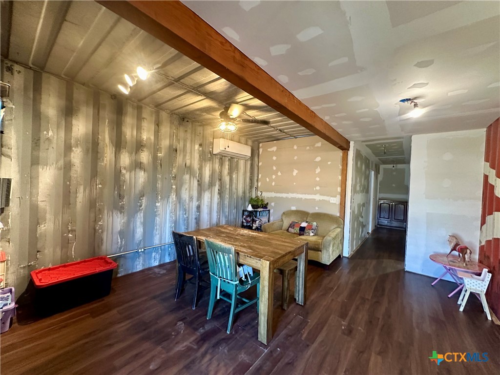 1366 County Road 467 Property Photo 10