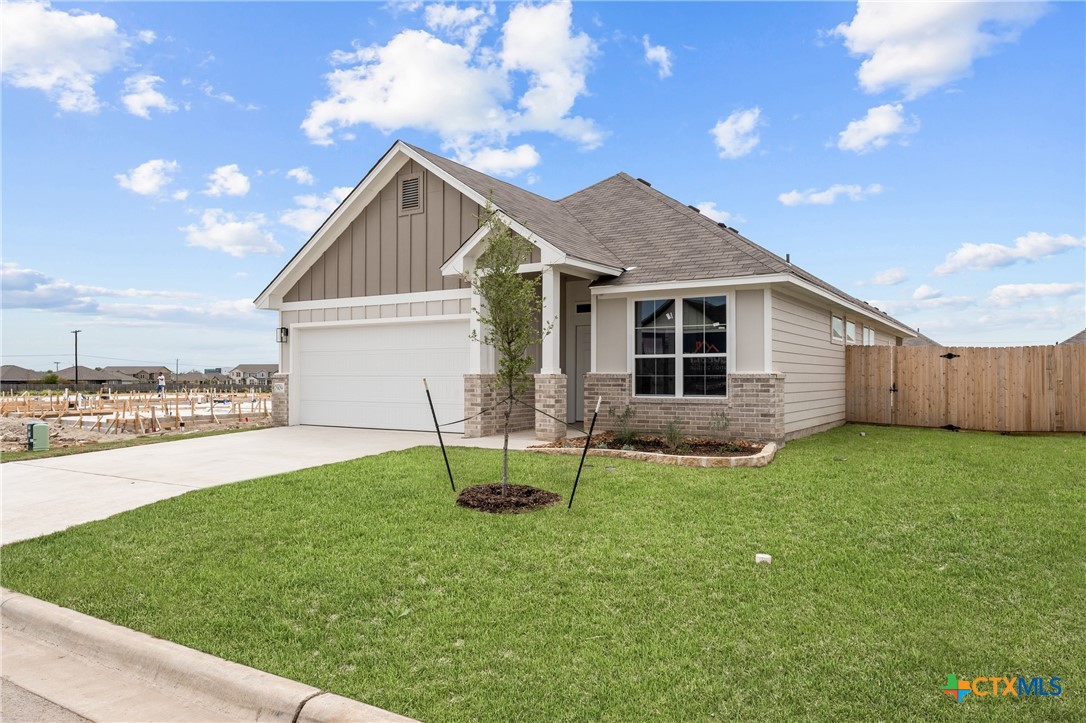 7909 Smoke Creek Lane Property Photo 3