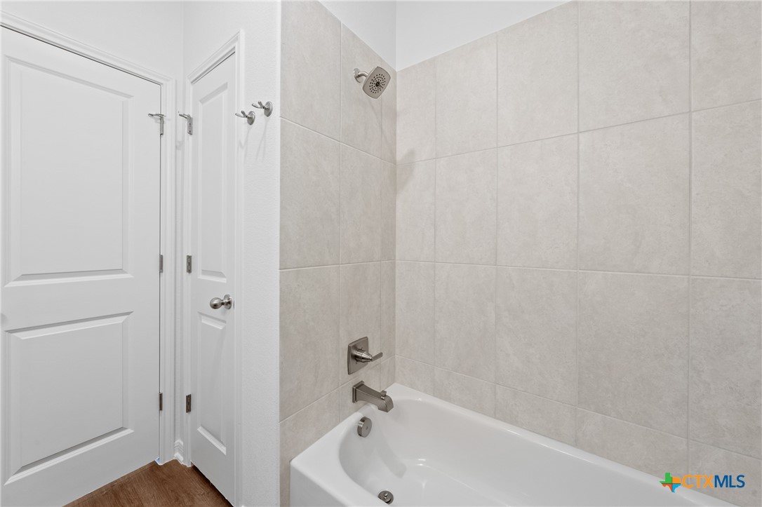 8009 Smoke Creek Lane Property Photo 20
