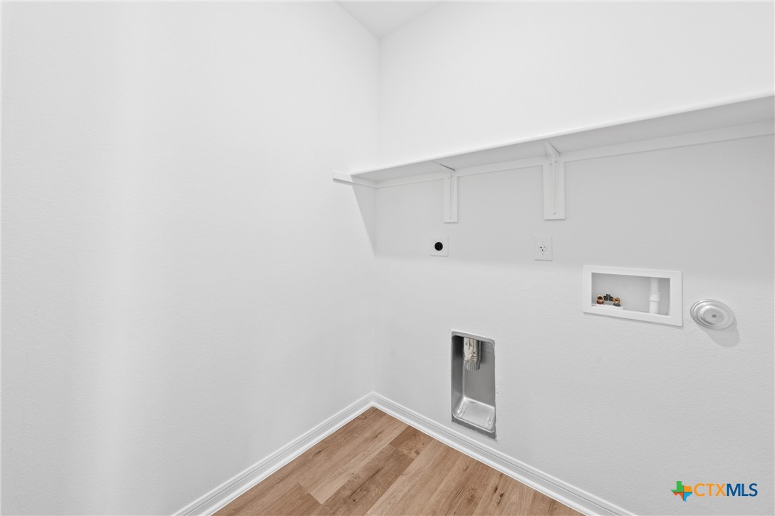 8009 Smoke Creek Lane Property Photo 23