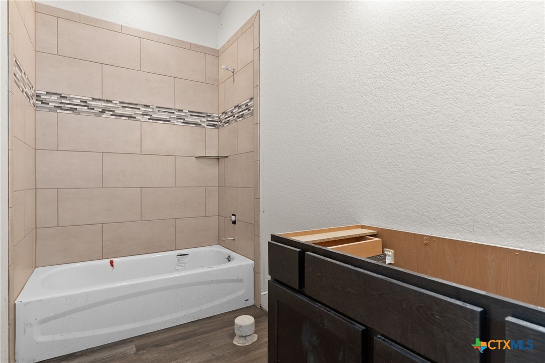 5217 White Rose Drive Property Photo 10