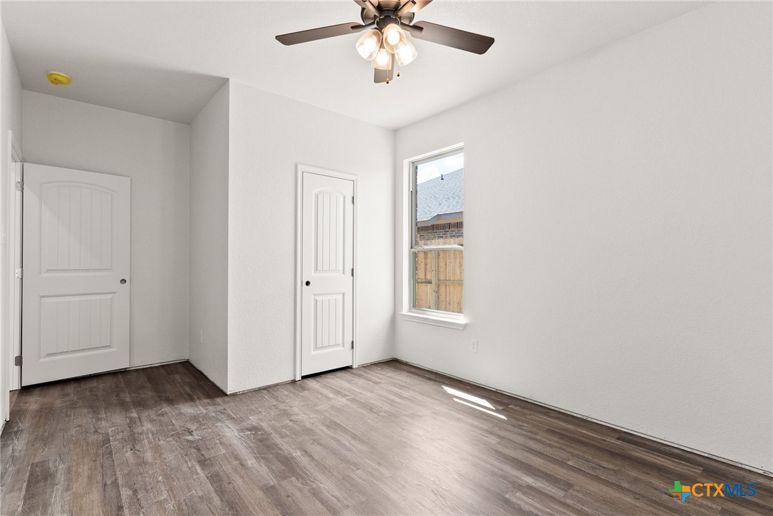 5217 White Rose Drive Property Photo 15