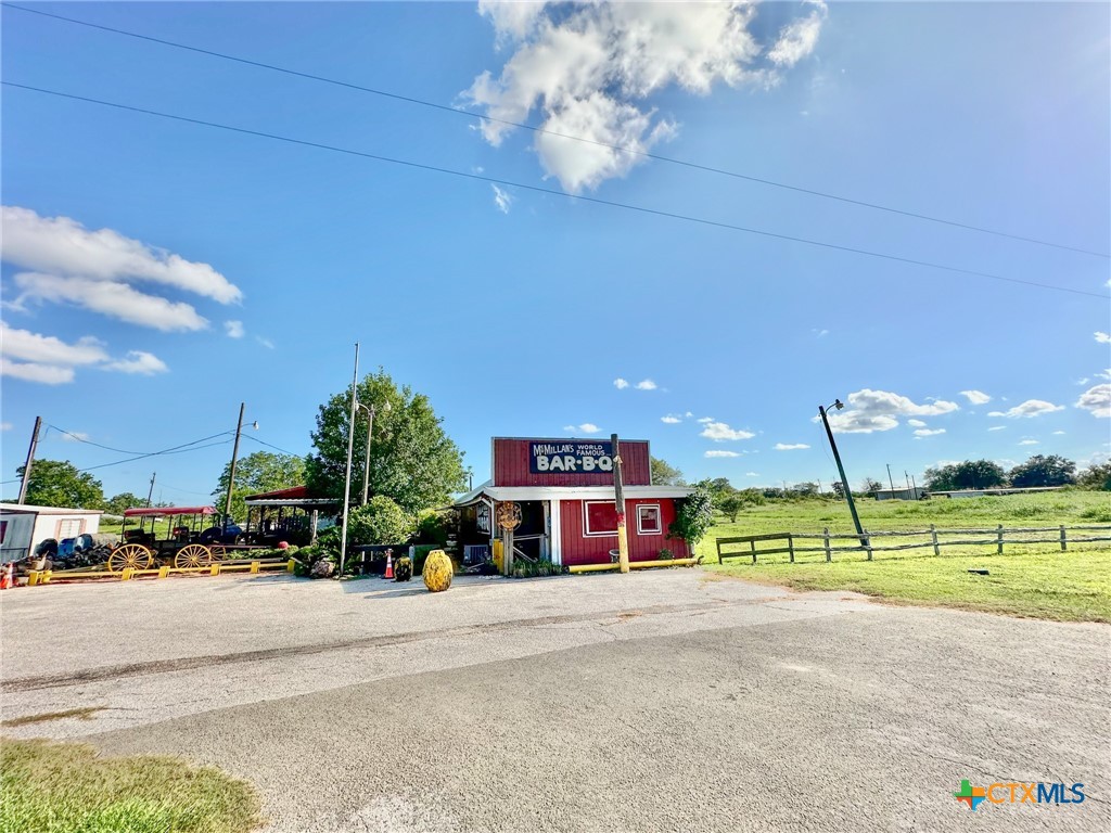 9913 Us Hwy 59n Property Photo 2