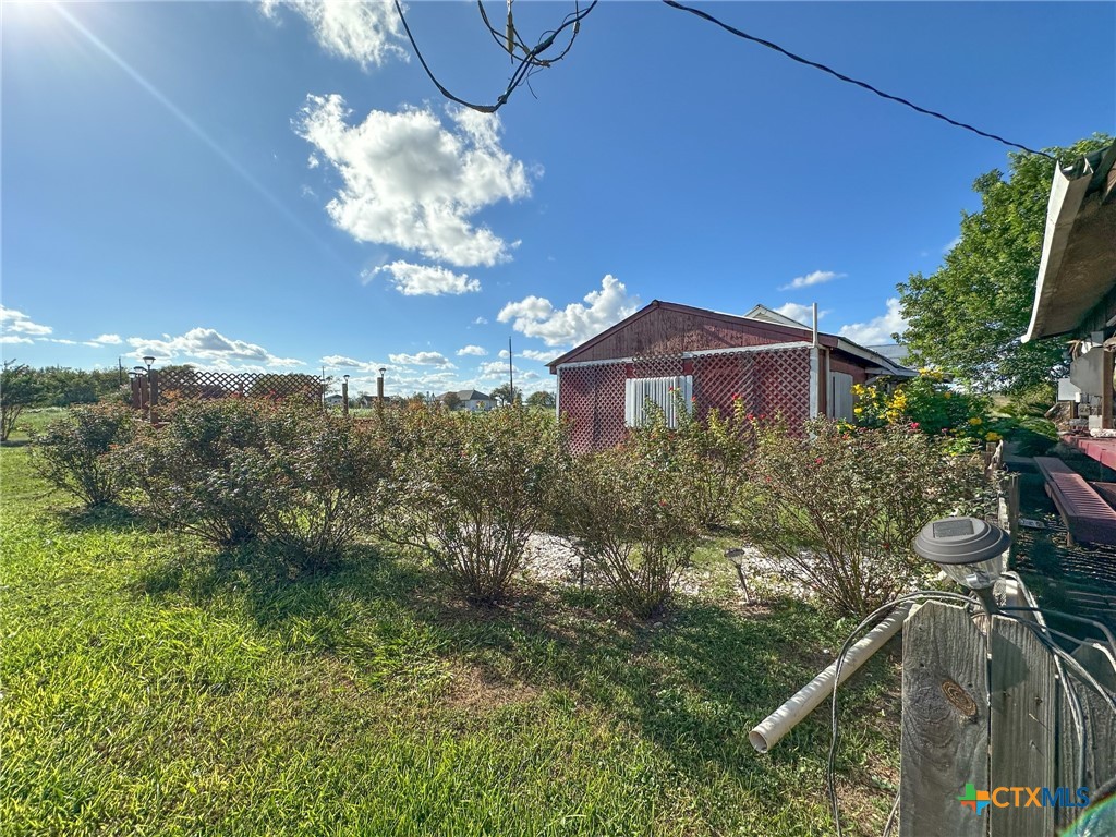 9913 Us Hwy 59n Property Photo 11