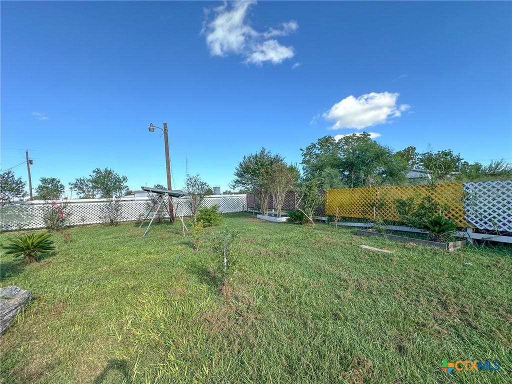 9913 Us Hwy 59n Property Photo 15