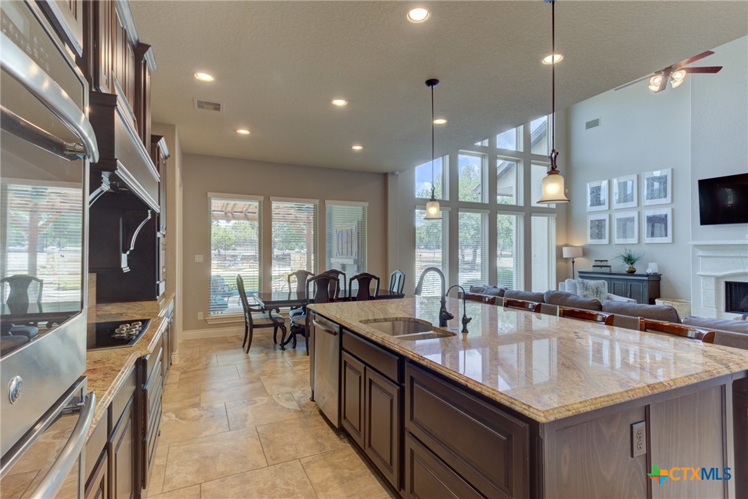 2326 Haven Bluff Court Property Photo 8