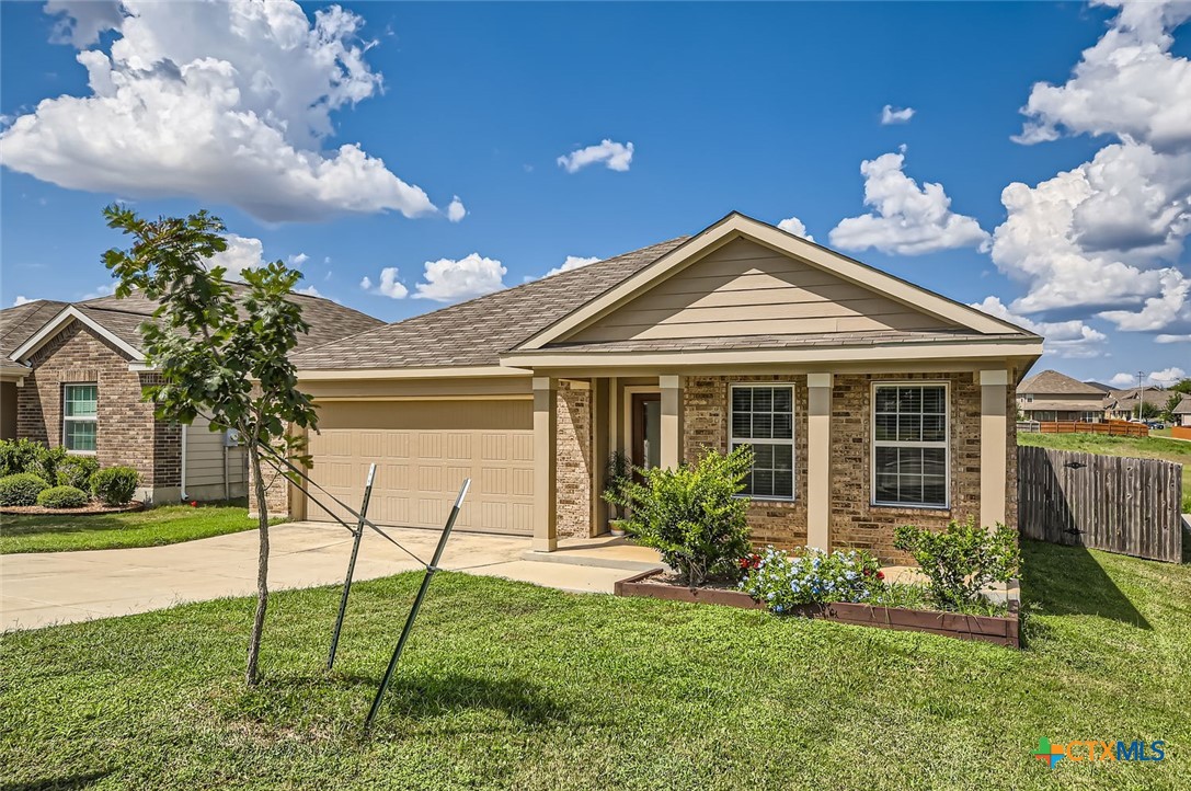 2918 Daisy Meadow Property Photo 1