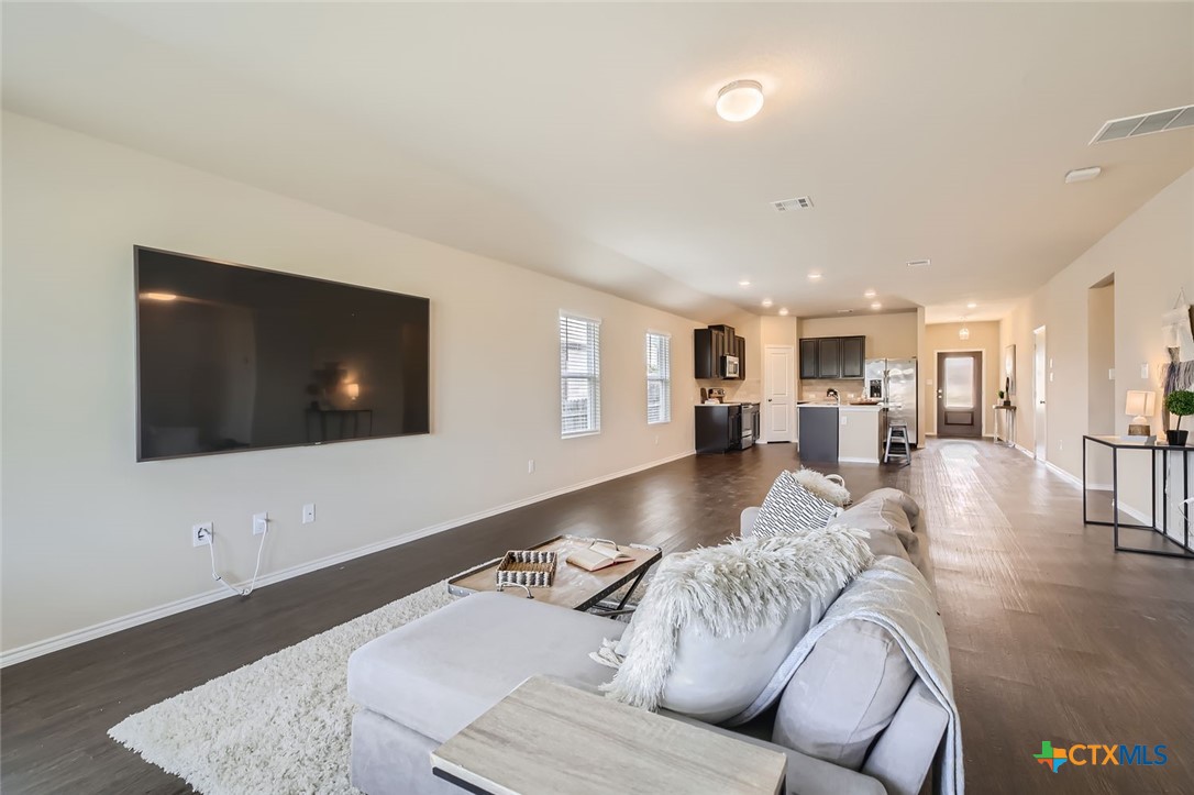 2918 Daisy Meadow Property Photo 7