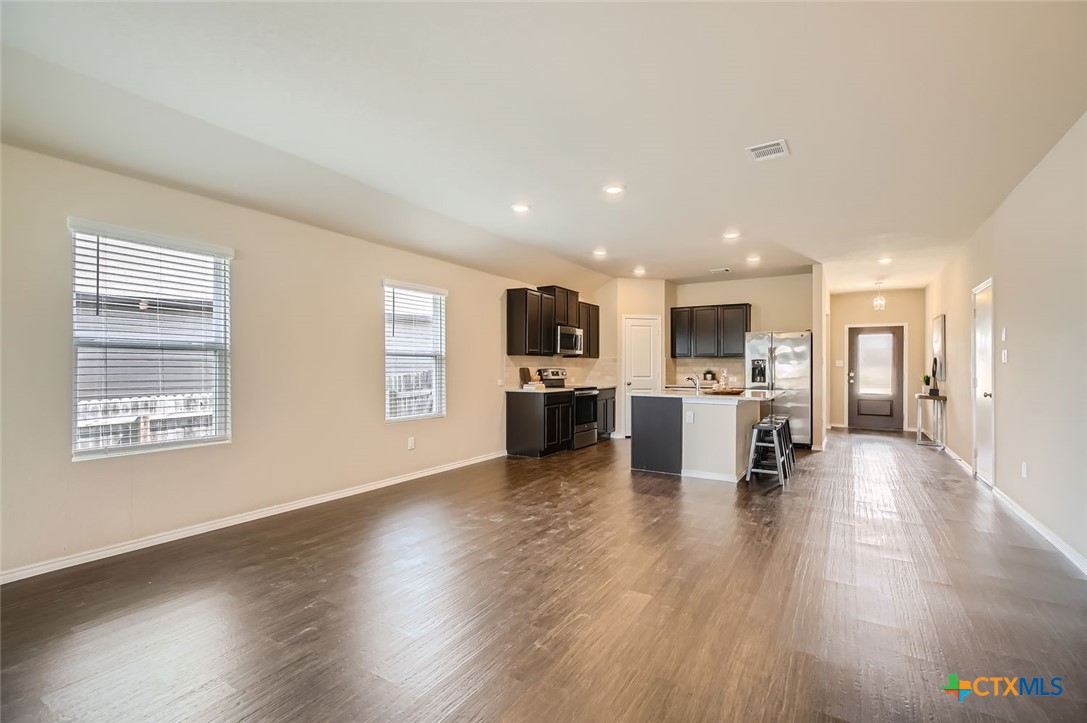 2918 Daisy Meadow Property Photo 9