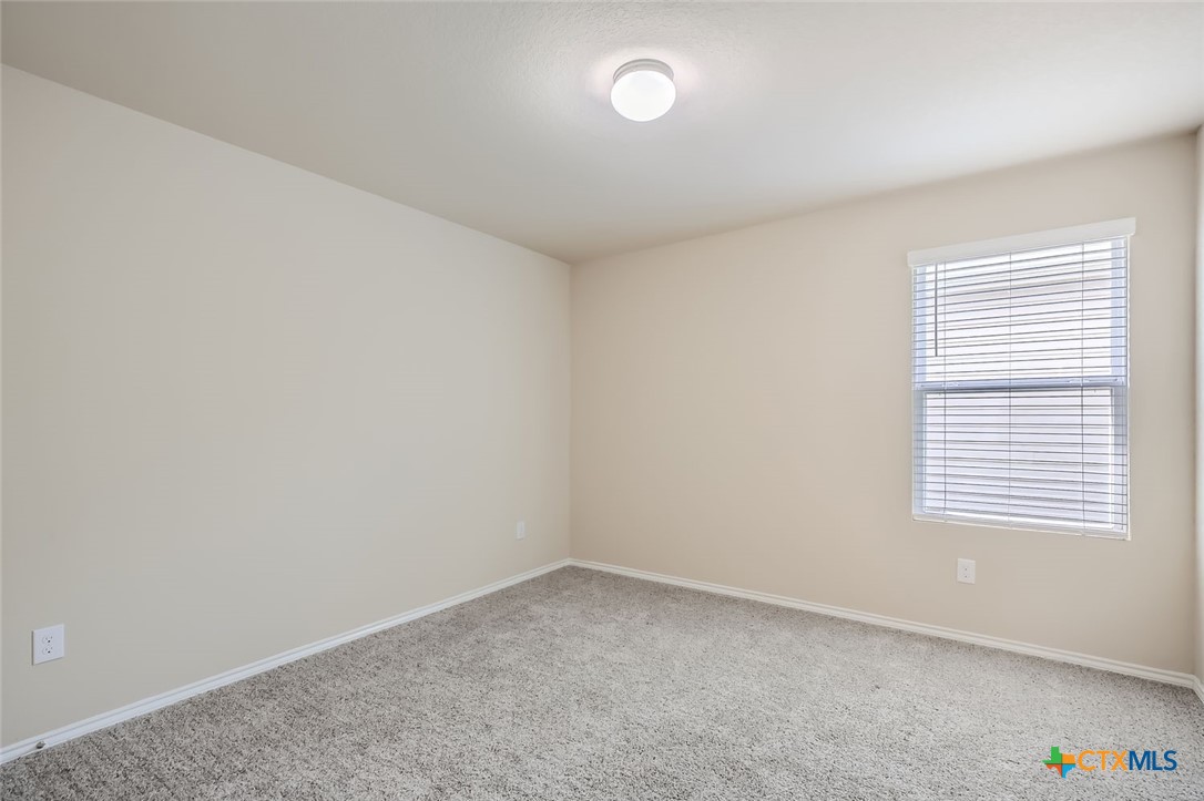 2918 Daisy Meadow Property Photo 21