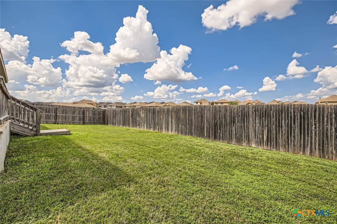 2918 Daisy Meadow Property Photo 28