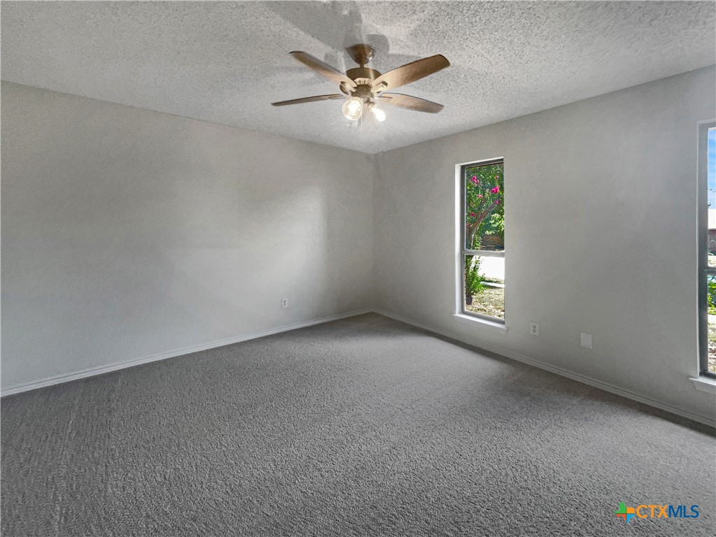 1009 N 4th Street Property Photo 5