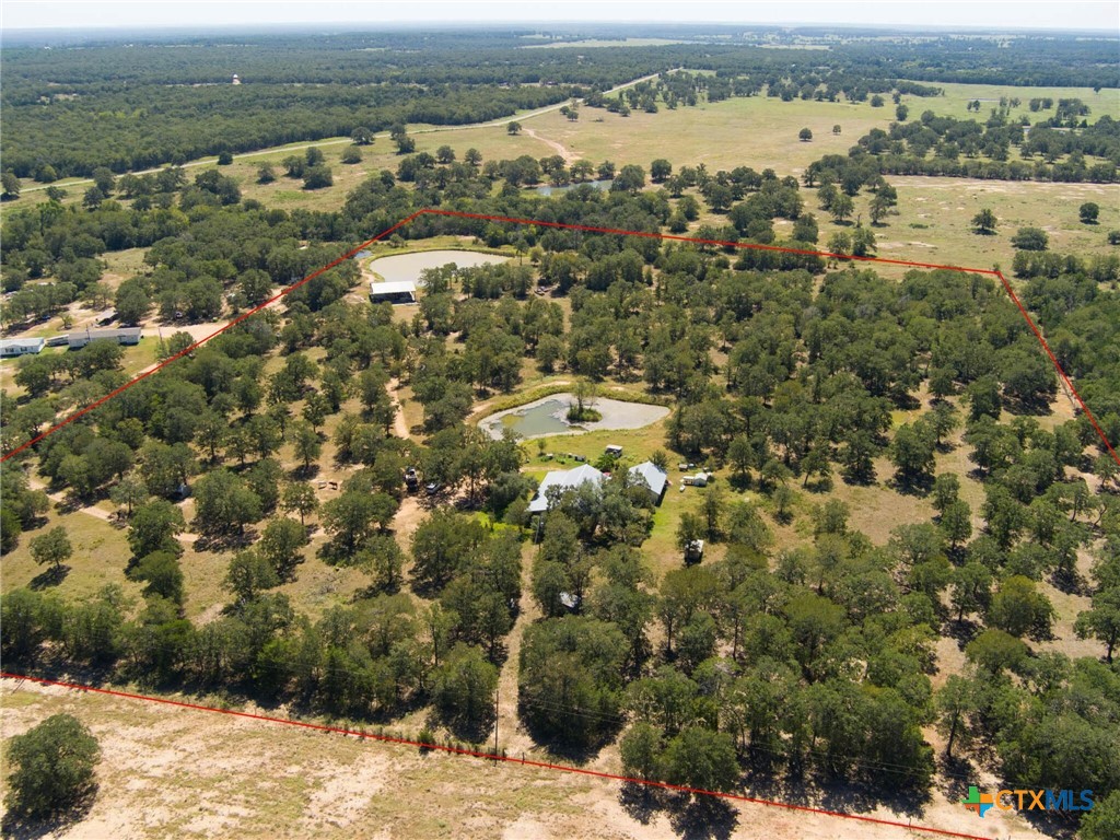 294 Lois Lane Property Photo 3