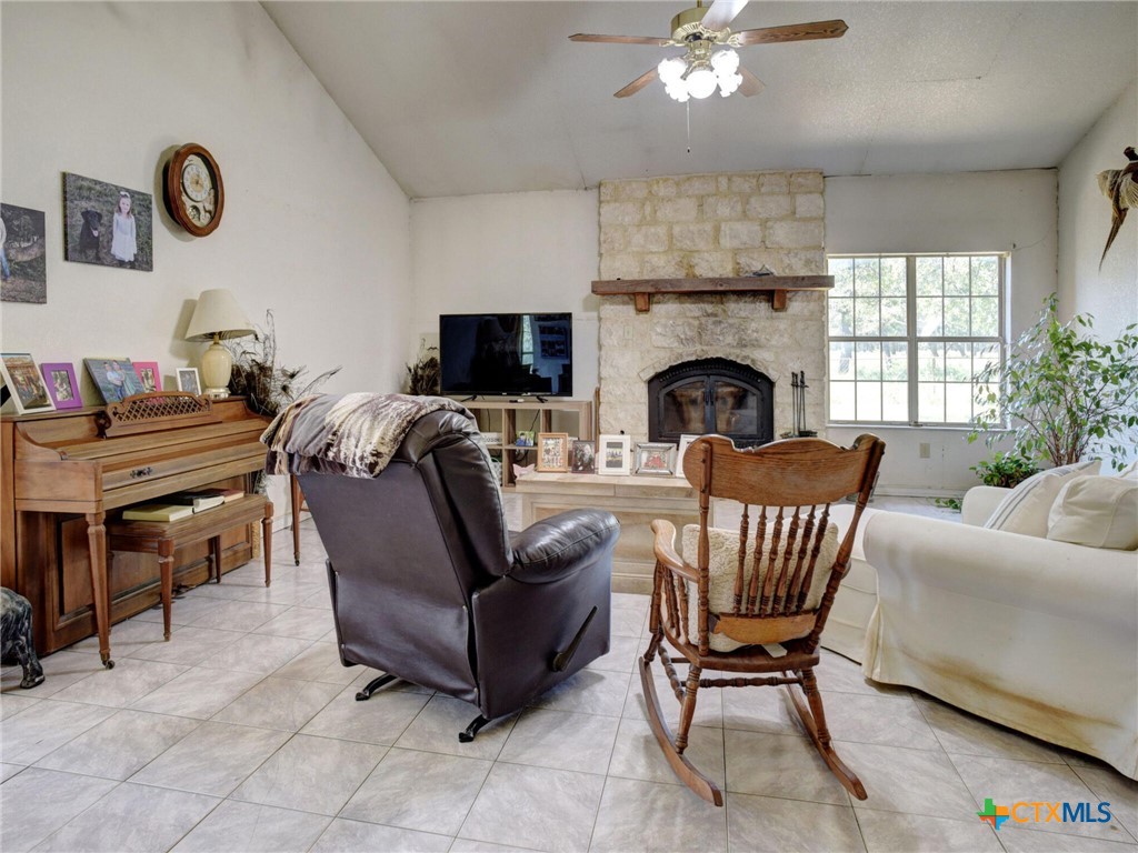 294 Lois Lane Property Photo 13
