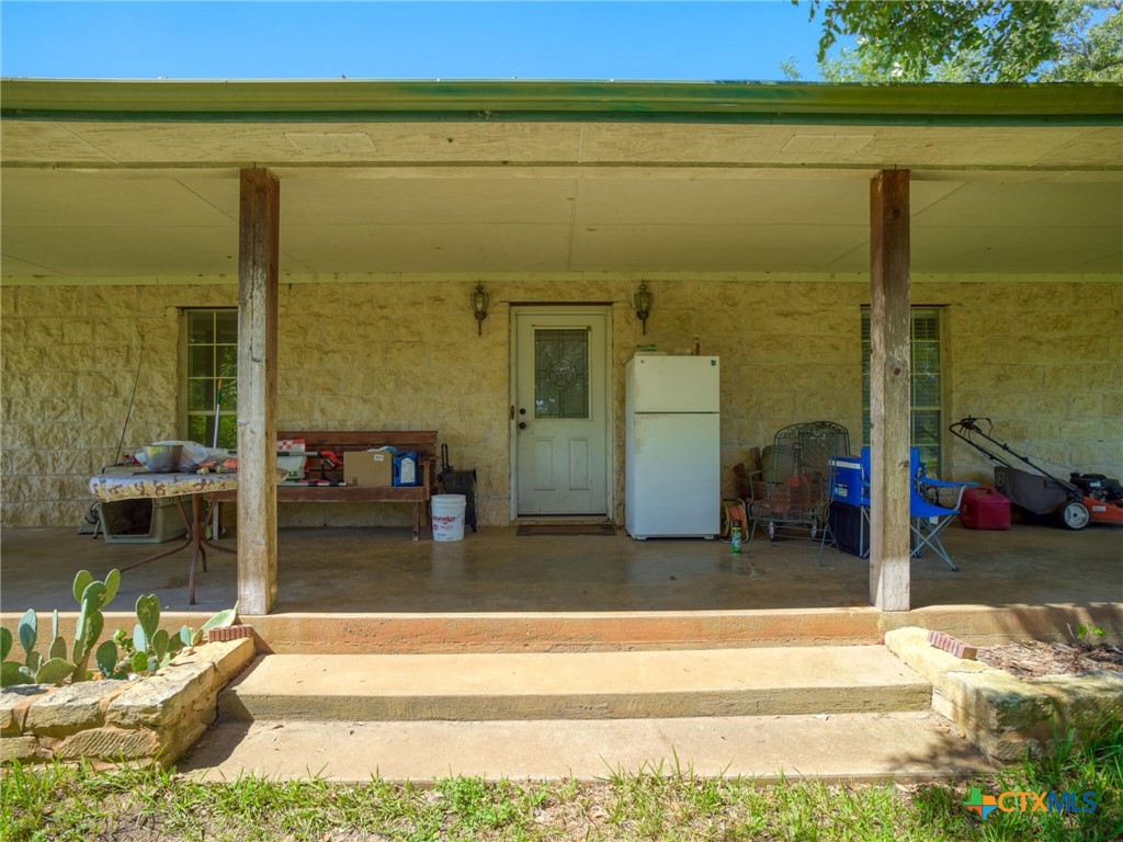 294 Lois Lane Property Photo 14