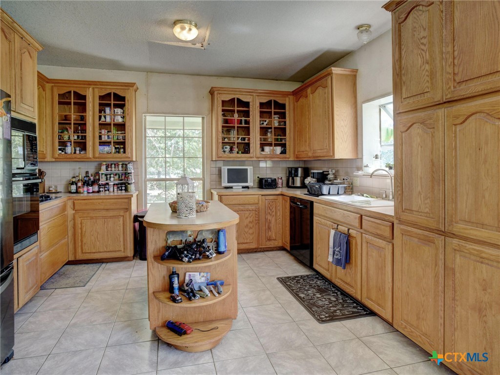 294 Lois Lane Property Photo 20
