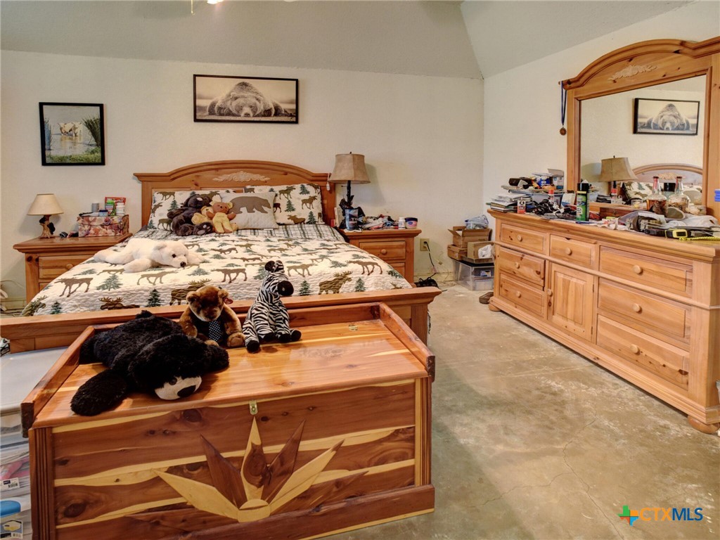 294 Lois Lane Property Photo 24