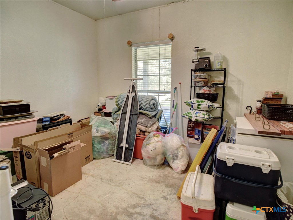 294 Lois Lane Property Photo 29
