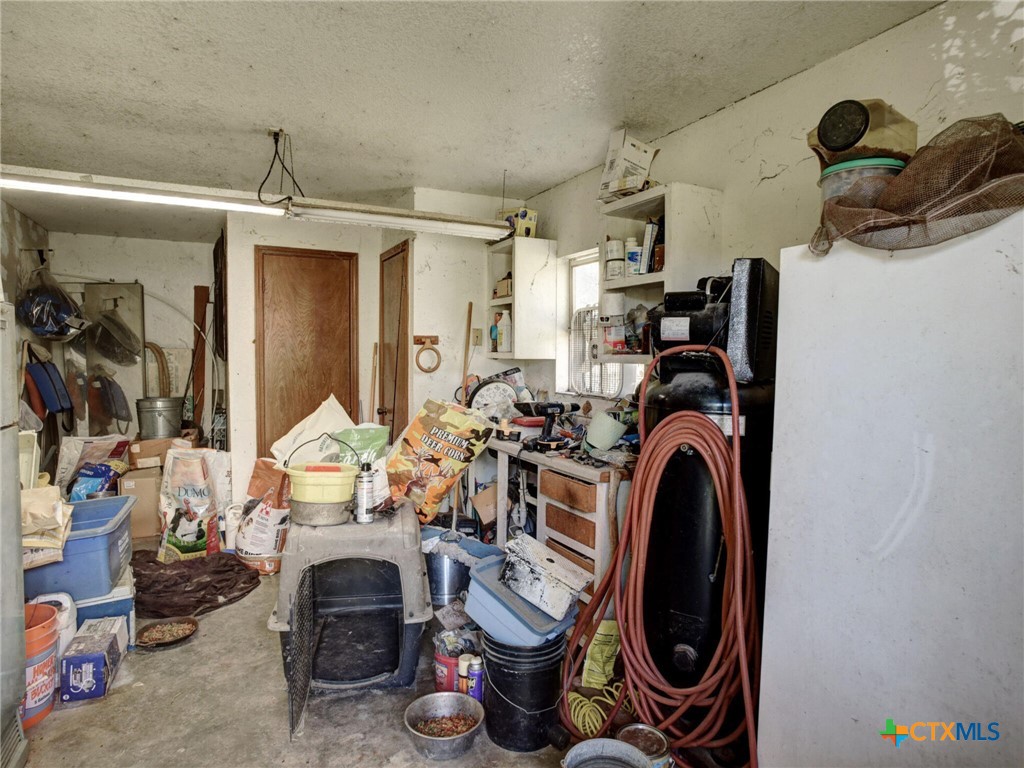 294 Lois Lane Property Photo 33