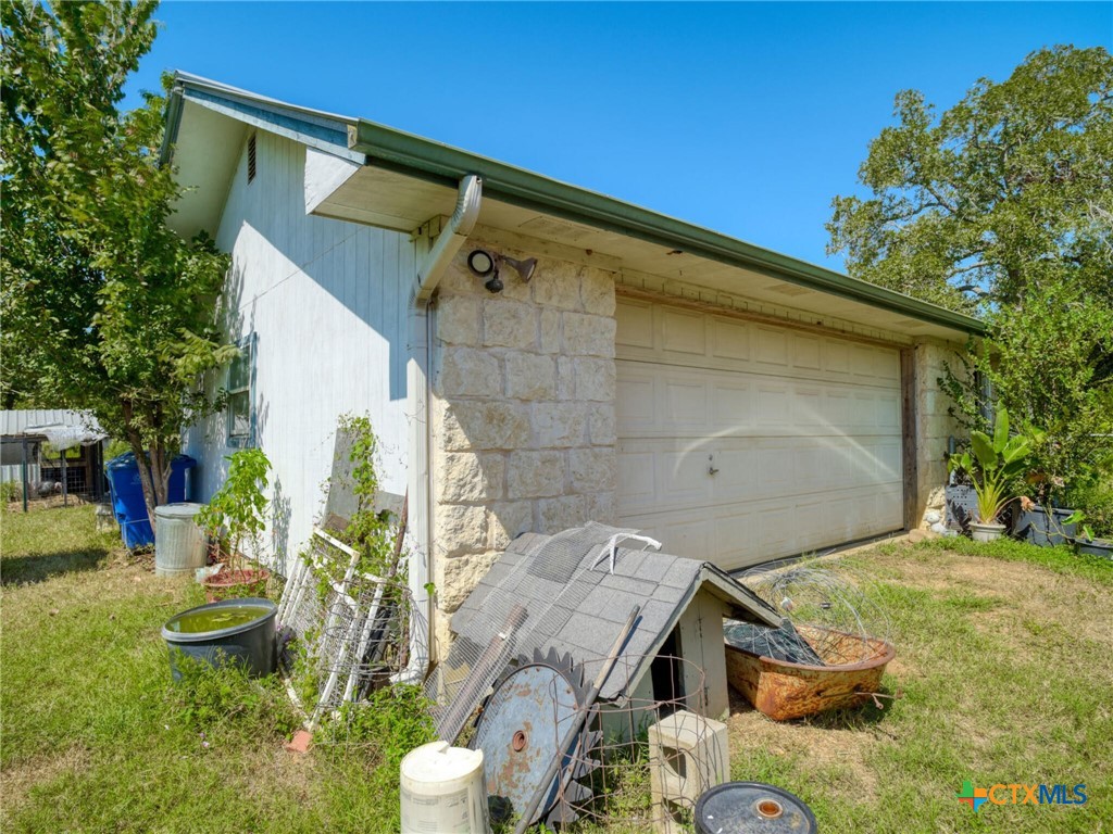 294 Lois Lane Property Photo 34