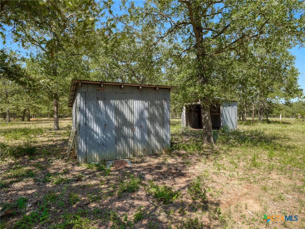 294 Lois Lane Property Photo 37