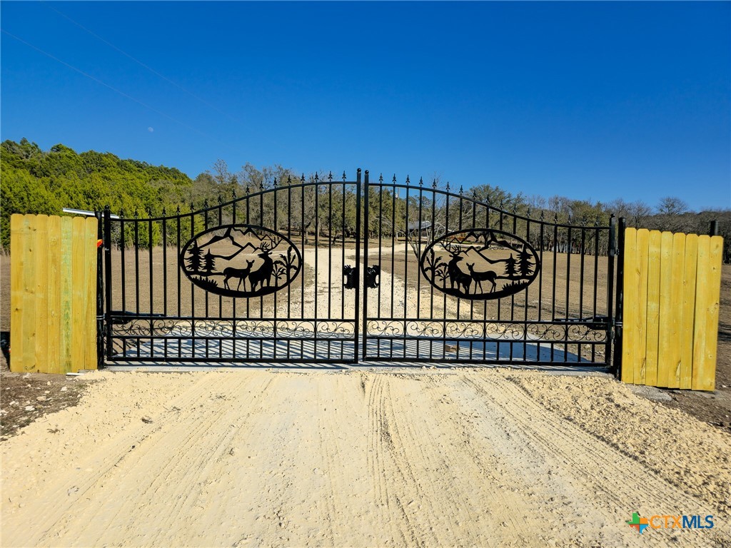 115 Spotted Fawn Drive Property Photo 2