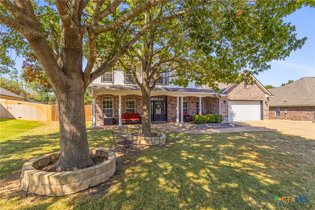 4012 Creekview Trail Property Photo 1