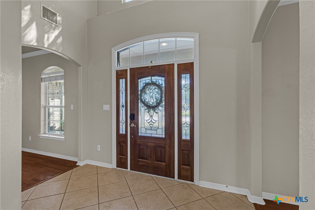 4012 Creekview Trail Property Photo 4