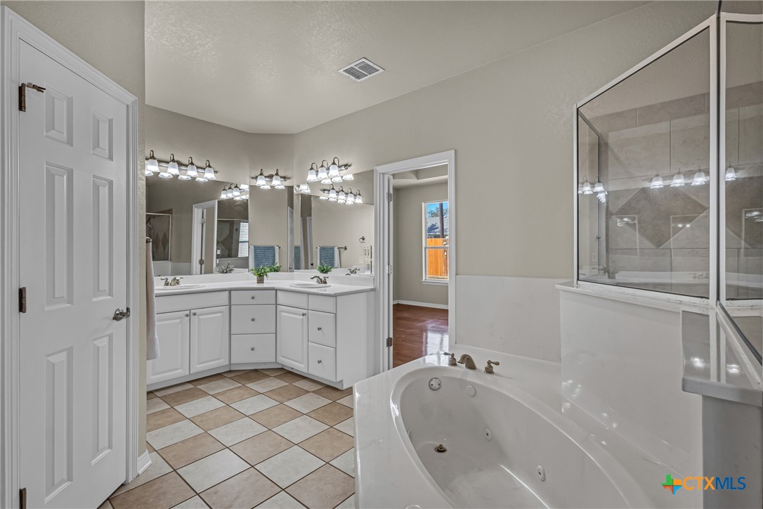 4012 Creekview Trail Property Photo 14