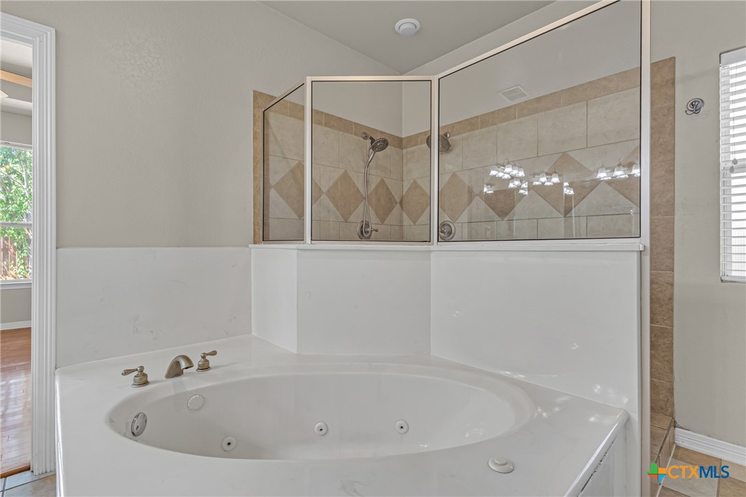 4012 Creekview Trail Property Photo 15