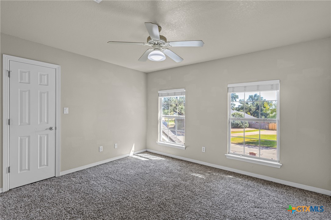 4012 Creekview Trail Property Photo 21