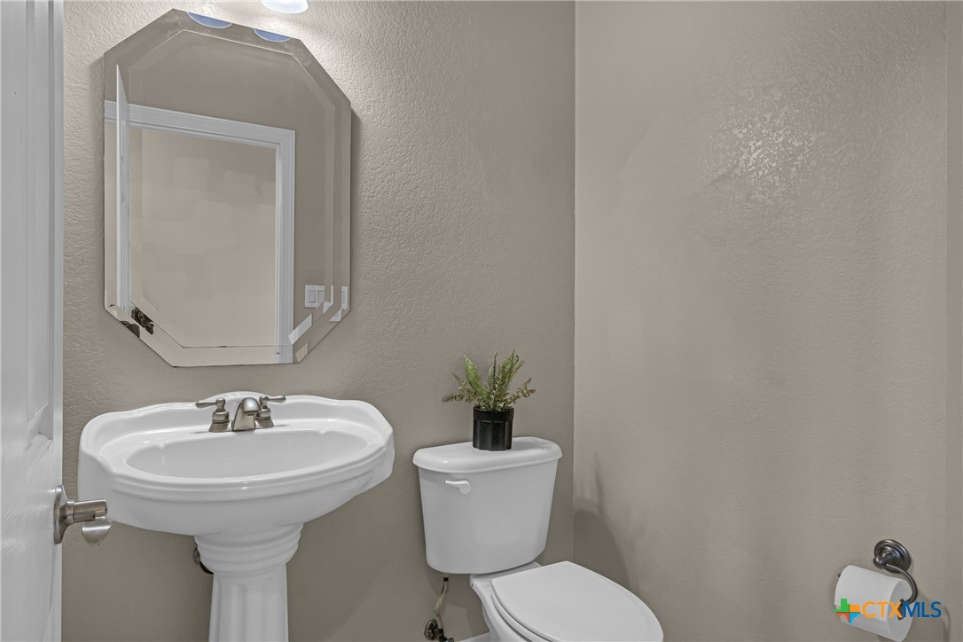 4012 Creekview Trail Property Photo 27