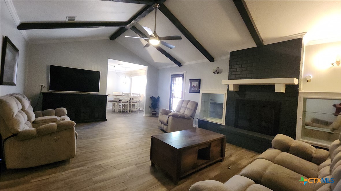 204 Cherokee Lane Property Photo 3