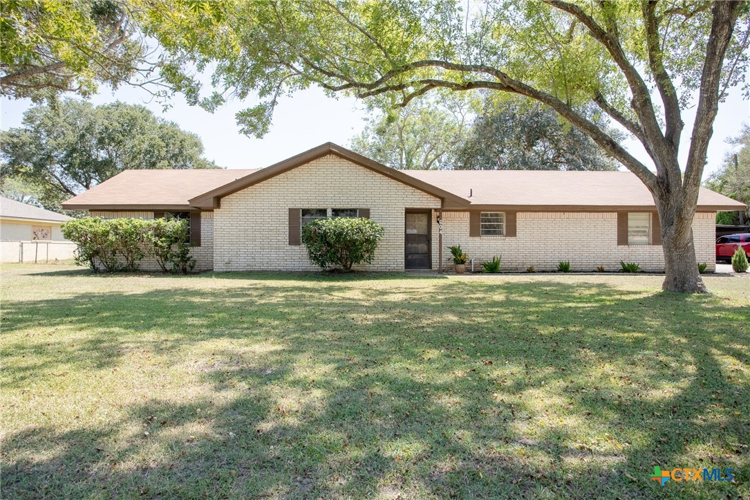 604 Mead Road Property Photo 1