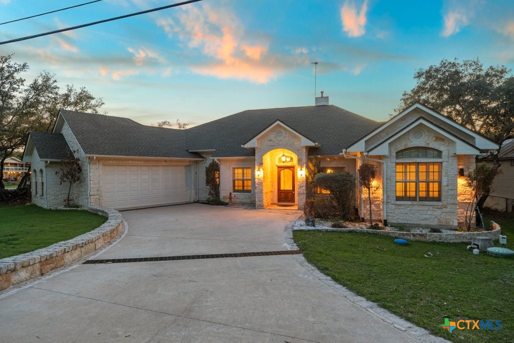 1925 Glenn Drive Property Photo 2